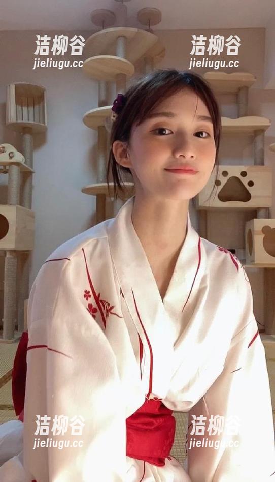 秀人网 - 糯美子mini职场秘书童颜写真，青春靓丽的图片等你来下载.txt