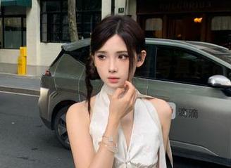秀人网 - 白色梦境：艺轩写真作品网盘下载全攻略.txt