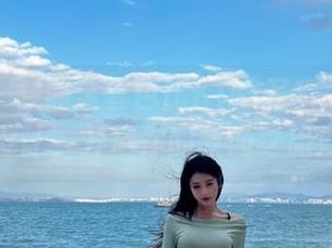 秀人网 - 领略全套芭比KIKI写真中新颖的套装设计，开启你的时尚之旅！.txt