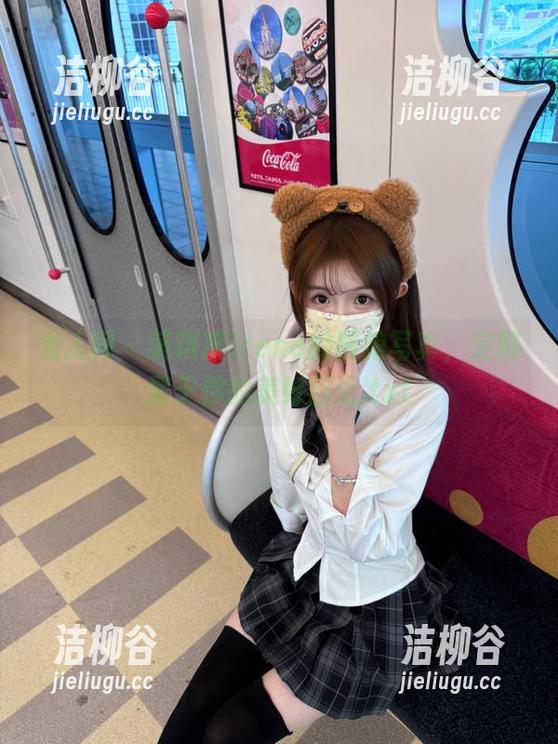 秀人网-萌琪琪Irene 秀人网 - 萌琪琪Irene的厨娘写真,定制属于你的美好回忆.txt