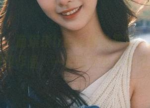 秀人网 - 萌琪琪Irene棉袜写真，甜美可爱的原图作品，一起感受少女心吧！.txt