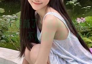 秀人网 - 又更新了！言沫的典雅吊裙丝足图集，不怕你笑不来.txt