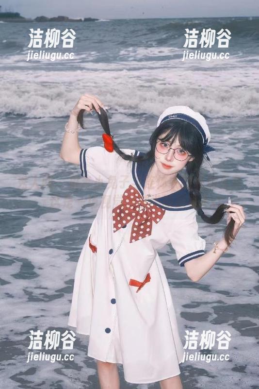 秀人网 - 麻吉小兔子与连体衣的私房写真，这是一场视觉与时尚的盛宴.txt