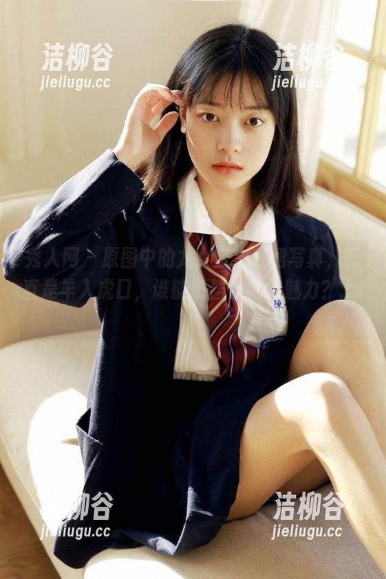 秀人网 - 原图中的龙女宝宝红裙写真，简直是羊入虎口，谁能抵挡住她的魅力？.txt