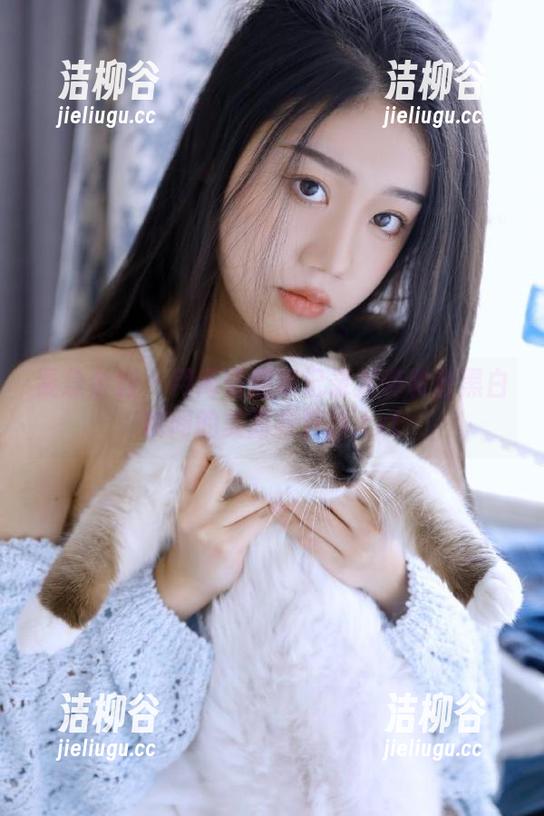 紧急企划 - 用高清图集记录龙崎聆音黑白瞬间的美丽与沉静.txt