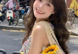 网红馆 - 与杨晨晨sugar女孩一起，定制属于你的独特写真体验.txt
