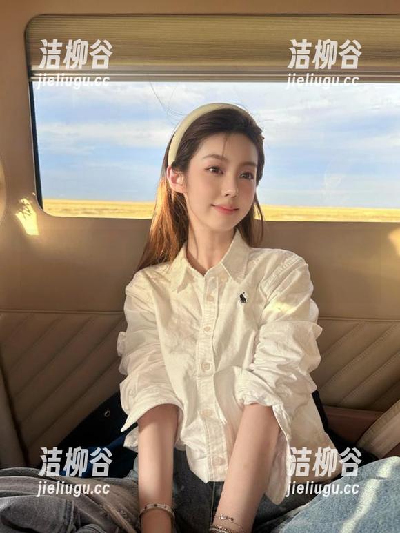 美媛馆-王馨瑶 美媛馆 - 最新红裙图包!王馨瑶在绚烂色彩中绽放独特魅力.txt