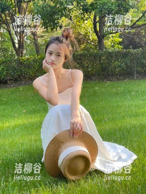 美媛馆-软软爱吃肉 美媛馆 - 软软爱吃肉花嫁图包来了:下载这些绝美写真,让你的婚礼瞬间变得高级感满满!.txt