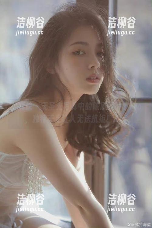 美媛馆-陈思雨Mango 美媛馆 - 无圣光写真中的陈思雨Mango,独特美足让人无法抗拒!.txt
