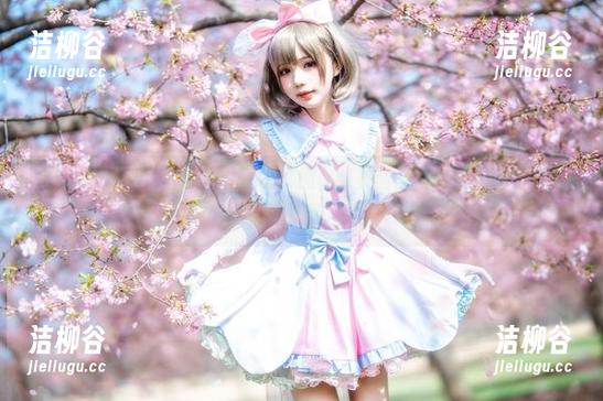 花柒Hana星雨咲夜女仆写真套图，唯美画面与免费下载，满足你的视觉与心灵之旅！.txt