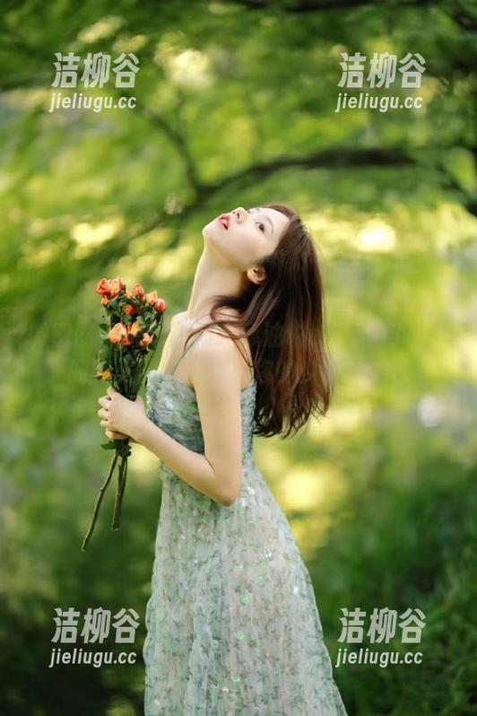 微密圈 - 最新图册：葱油饼er天使与自然的完美融合，释放你的少女心.txt