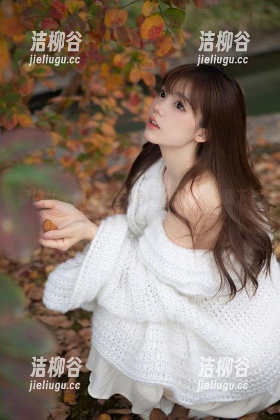 蜜桃社 - 新鲜出炉的真希日常：免费下载她最受欢迎的写真作品！.txt