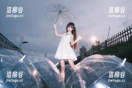 袜啵啵-小甜豆 袜啵啵 - 在阳光下绽放,小甜豆户外套图分享,让你心动不已的瞬间!.txt
