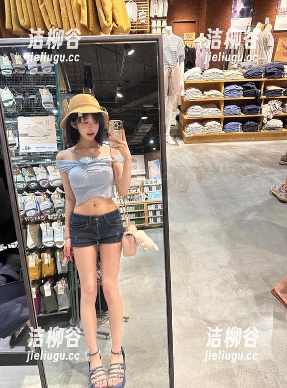 袜啵啵-小甜豆 袜啵啵 - 走进小甜豆的户外世界,唯美美图与壁纸齐分享!.txt