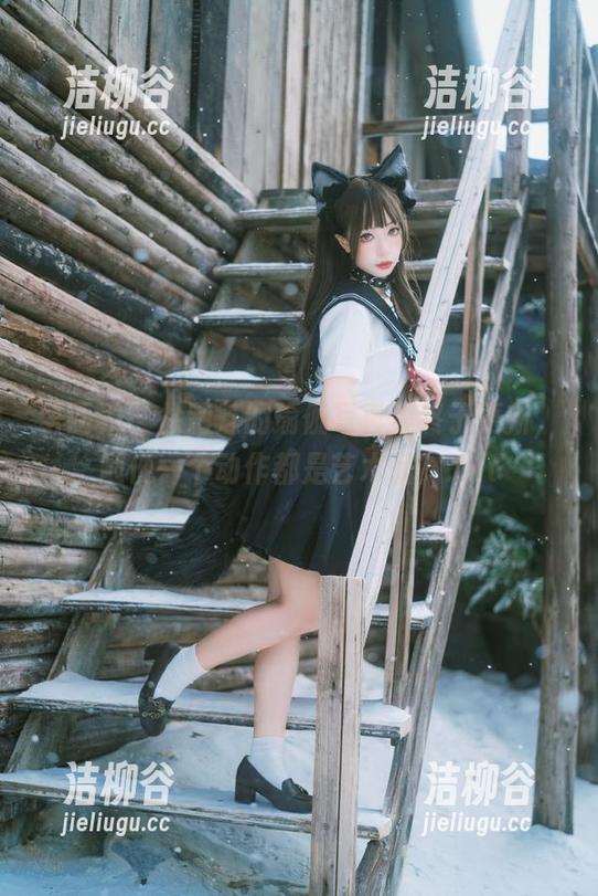 语画界 - 徐莉芝的瑜伽写真集终于更新，随便一个动作都是艺术品？.txt