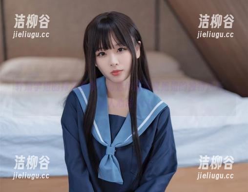 轩萧学姐的裸足图集：精选作品再现姐姐的独特风采，让人心动.txt