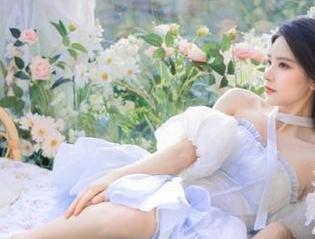 微密圈 - 迷人的五姨太户外写真原创作品：原图让你感受到大自然的呼吸与力量.txt