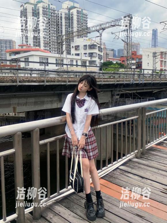 微密圈 - 陈佩奇极致诱惑，腿环黑丝套图限量发售，抓紧时间下载收藏！.txt