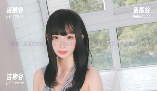 围观！陌陌咕咕咕“白色”图包全线免费，视觉上的大冒险等你来享!.txt