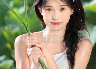 微密圈 - 独家分享雪怡妹纸夏日私拍资源，让你流连忘返!.txt