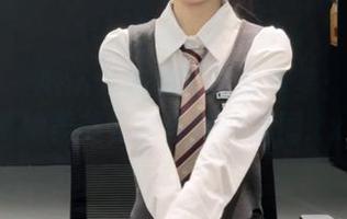 青豆客 - Ann尤美的睡衣写真集：在线欣赏她柔美姿态与梦幻氛围.txt