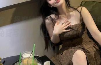 青豆客 - 探索婕西儿jessie的纯白世界，获取免费写真资源让你灵感不断涌现！.txt