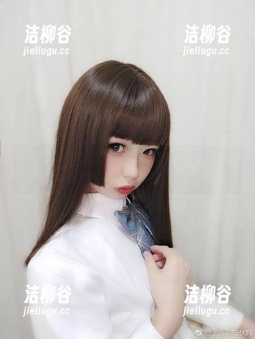 香川澪泳装私拍美图：让你在这个夏天，感受一场来自海浪的心动之旅！.txt