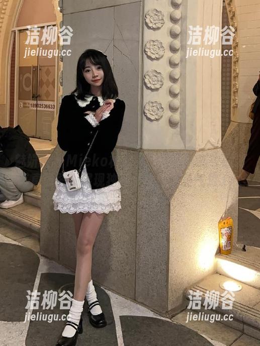 魅妍社 - Mieko林美惠子无圣光睡衣原创写真原图，展现独特个性与甜美气息.txt