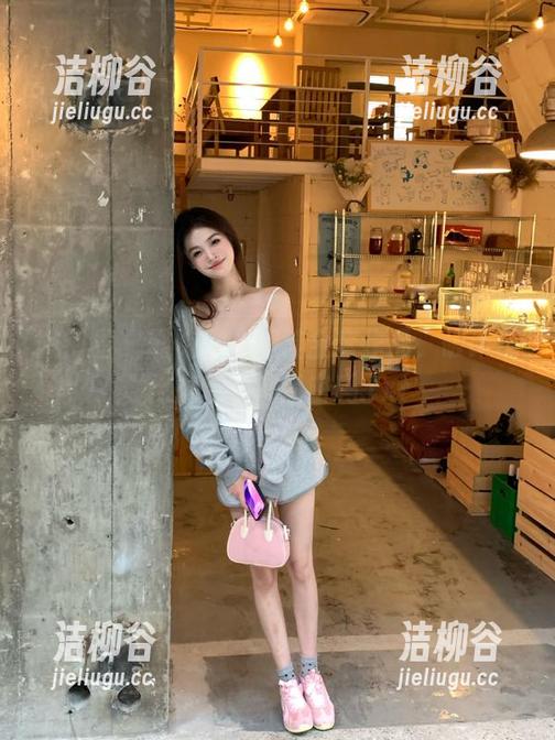 微密圈 - 黑饱宝高跟鞋全套作品，破译现代女性的时尚密码.txt